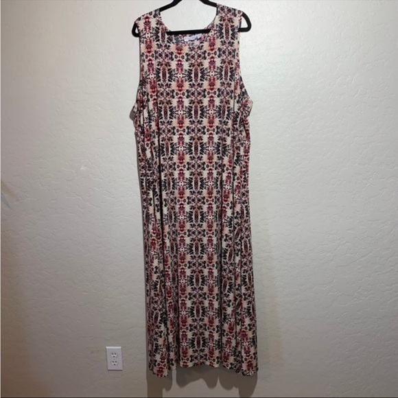 Summer Sleeveless Dress - Picture 1 of 3